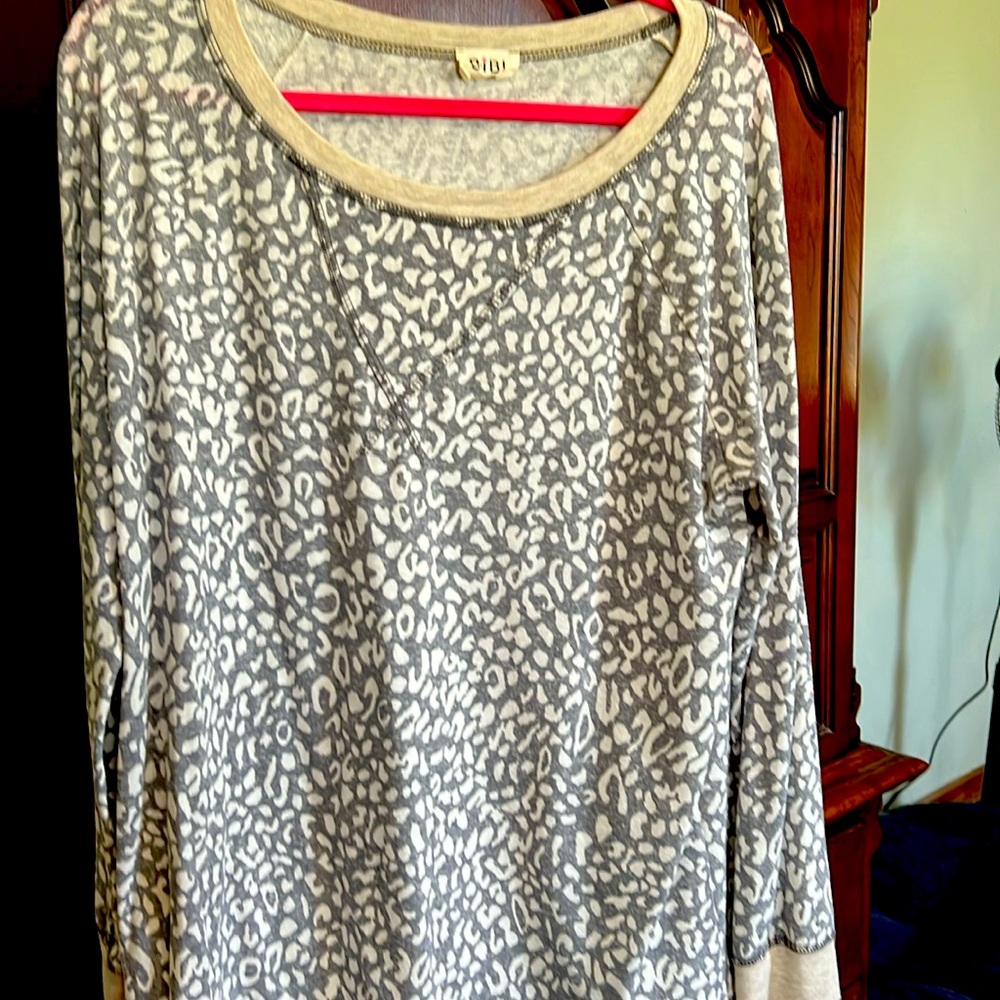 Bibi leopard print long sleeve top
